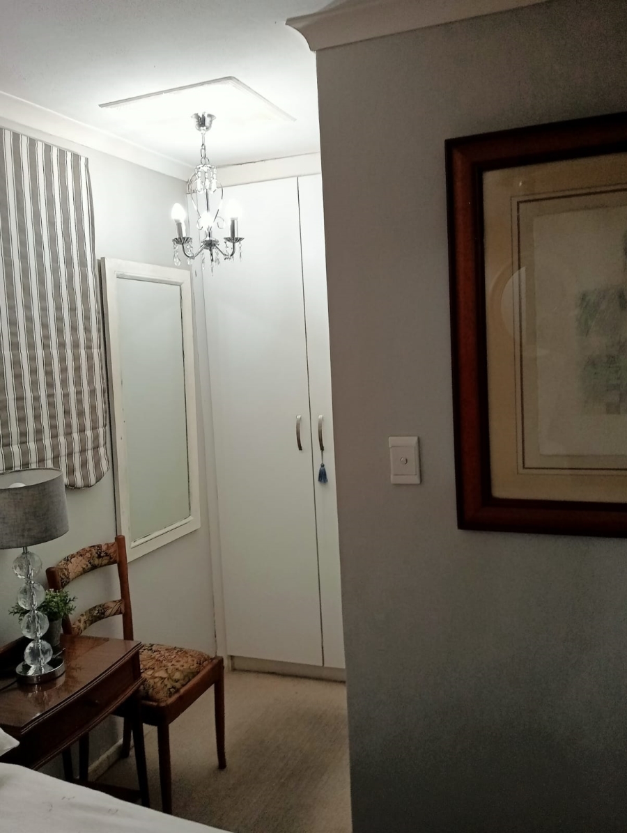 2 Bedroom Property for Sale in Whispering Pines Western Cape